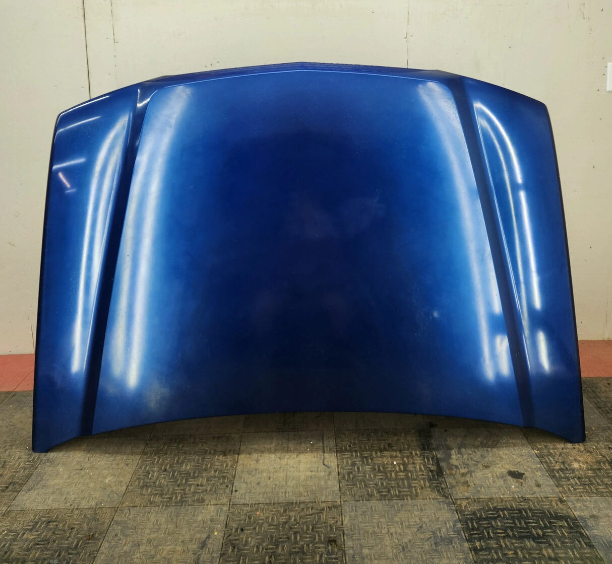 2003-2006 Chevrolet Silverado 1500 2500 'Cateye' Hood "Standard Line"
