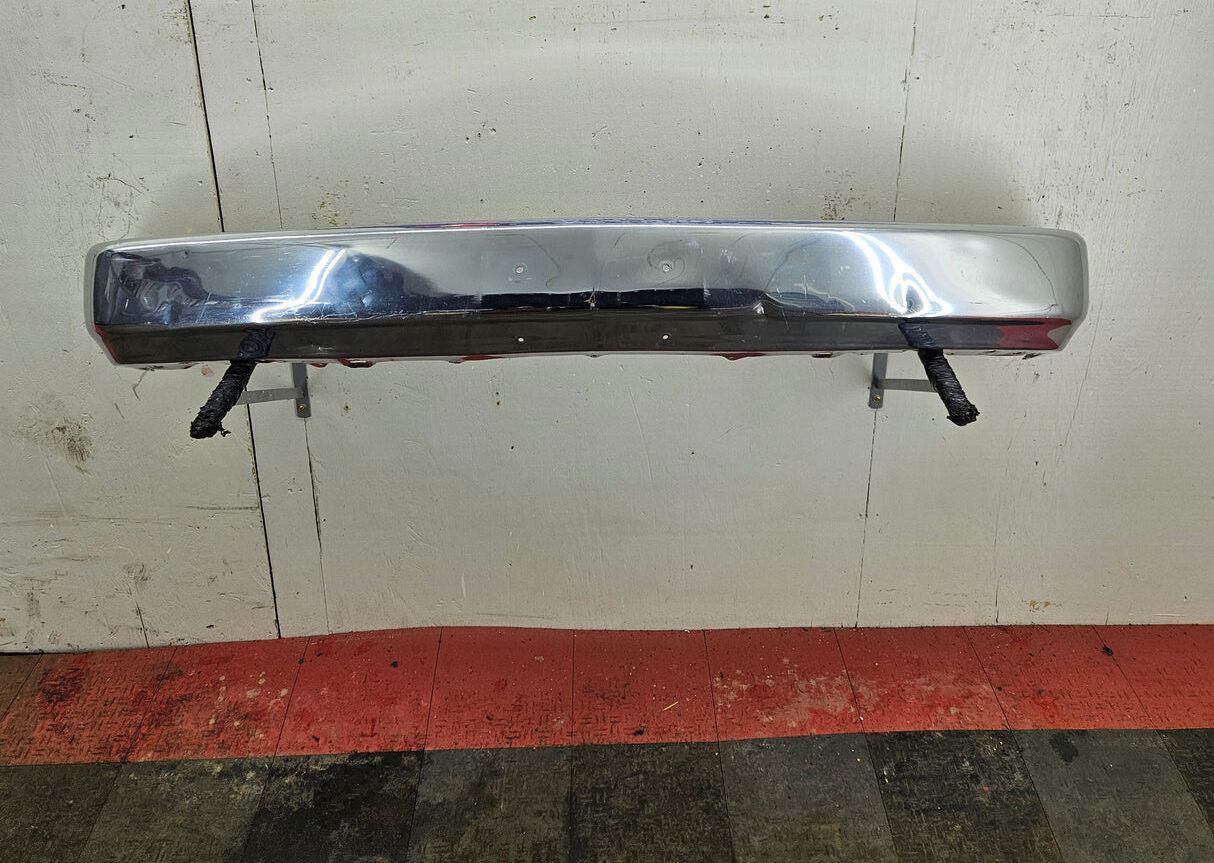 1988-1998 Chevrolet / GMC 1500 2500 3500 Front Bumper